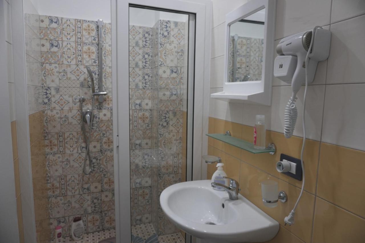 B&B Porta Garibaldi CTA Eksteriør billede